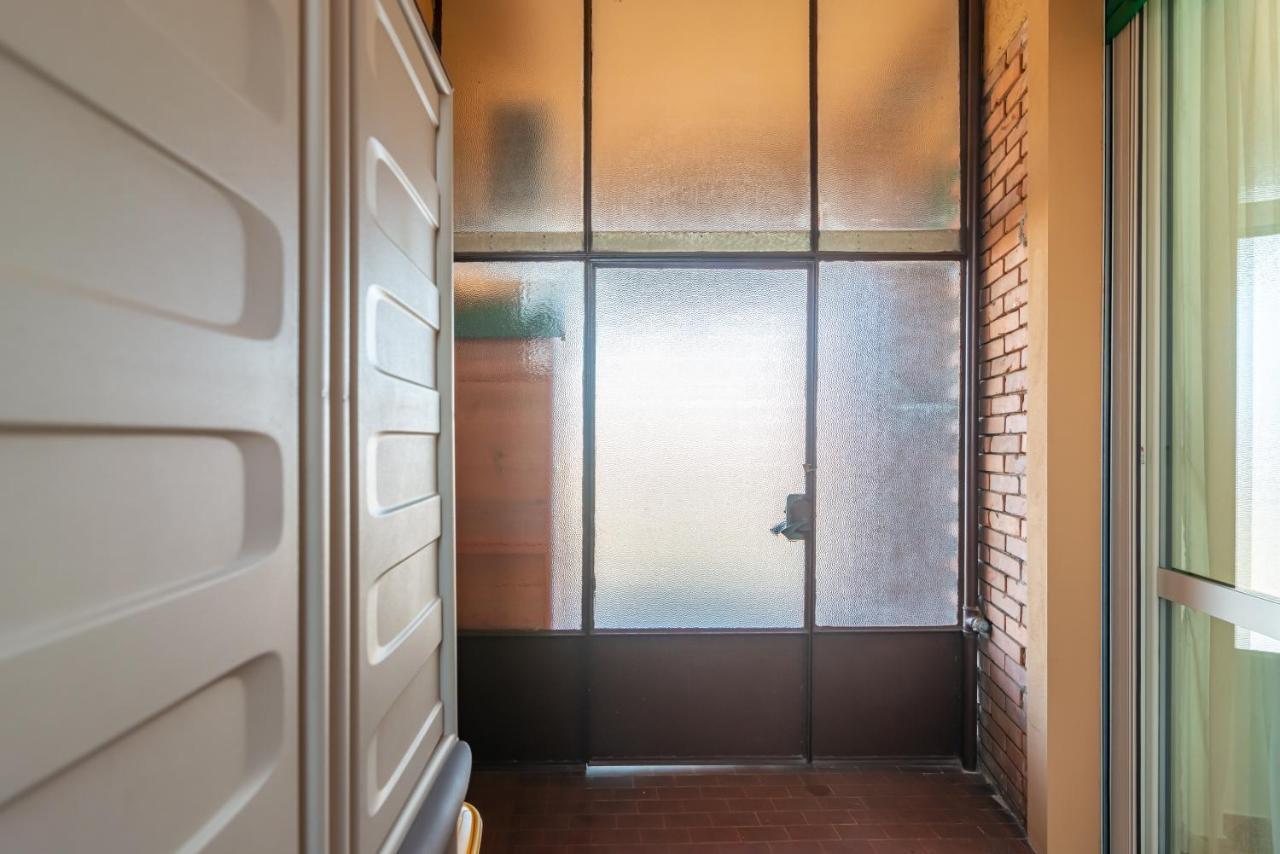 City Center - Luigi&Carolina Apartments - By Host4U Pavia Exterior photo