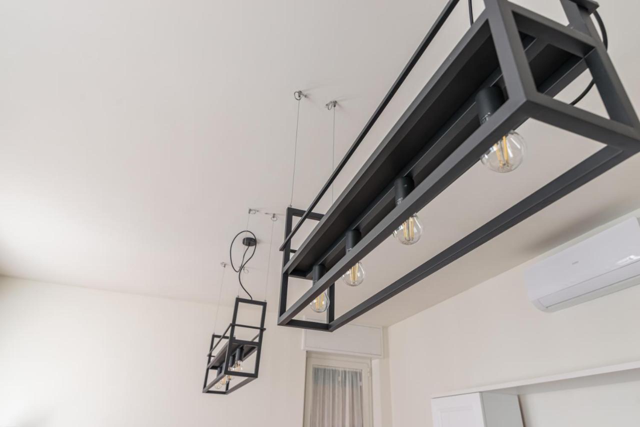 City Center - Luigi&Carolina Apartments - By Host4U Pavia Exterior photo