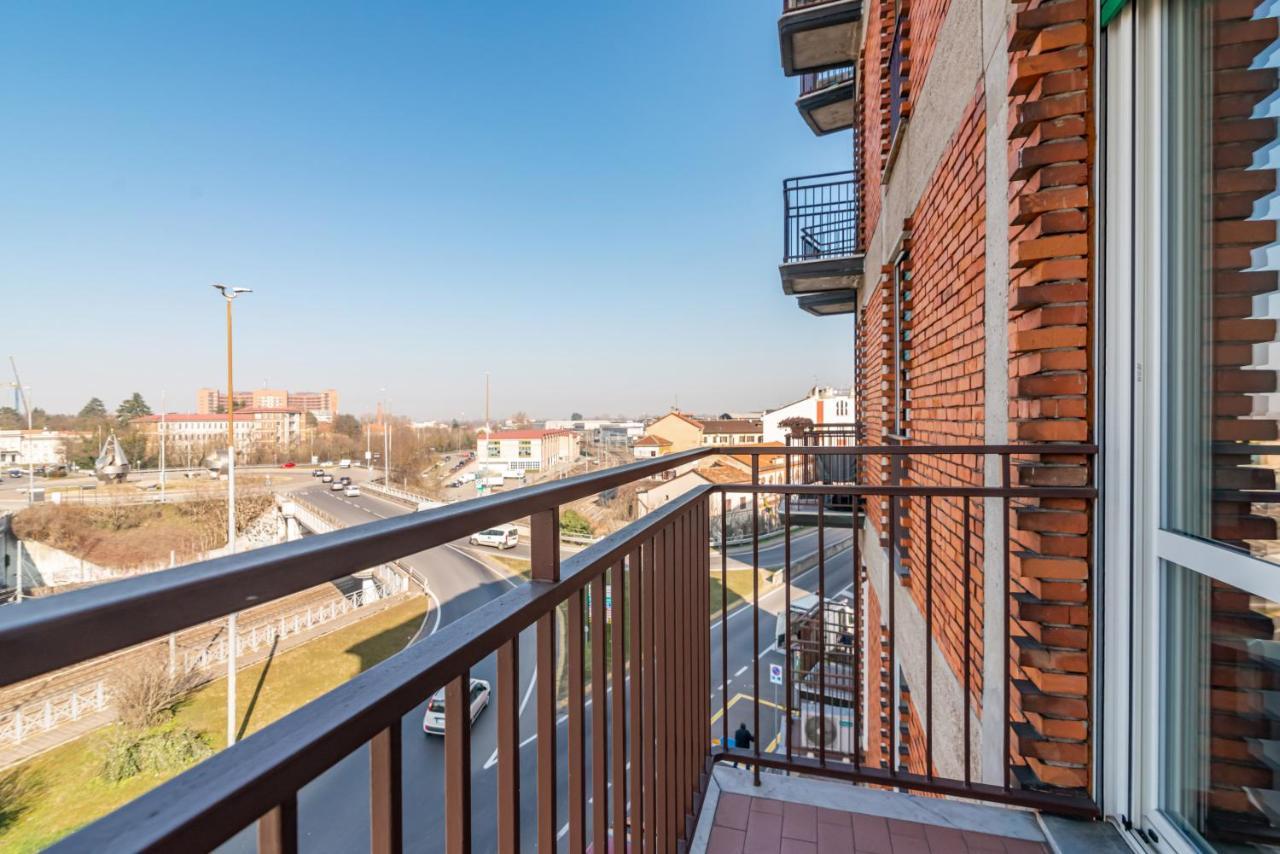 City Center - Luigi&Carolina Apartments - By Host4U Pavia Exterior photo